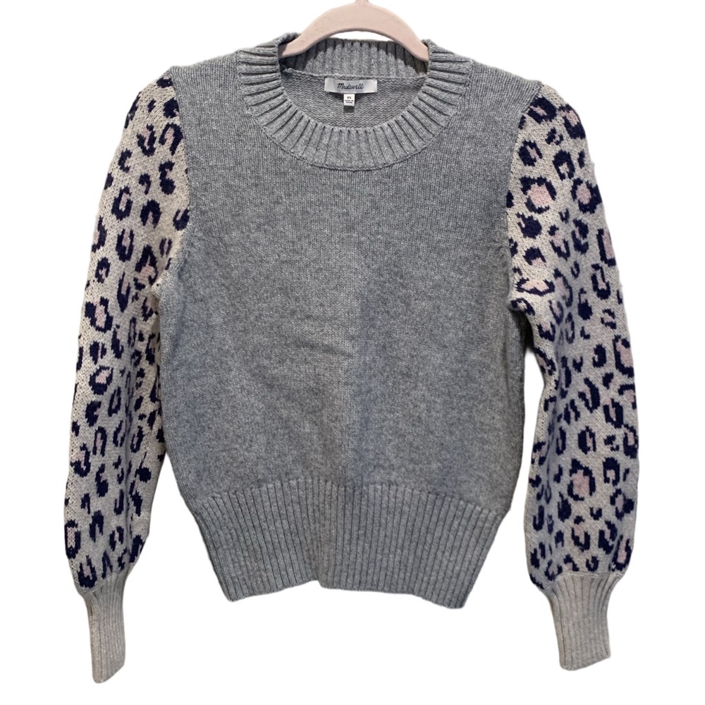 Madewell gray sweater with navy blue/pink cheetah print. Size XS.